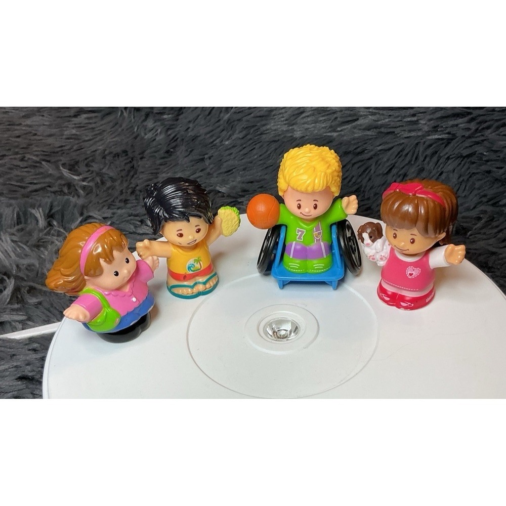Fisher Price Little People Lot Of 4 Variety Figures